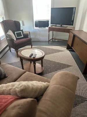 Spacious 4-bedroom apartment with AC, WiFi in charming Plattsburgh Hotels in Plattsburgh
