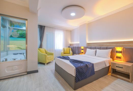 호텔 내부 전경