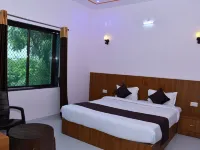 Hotel Prayagraj Hotels near Jeen Mata Mandir