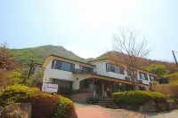 Hakone Gora Guam Dog