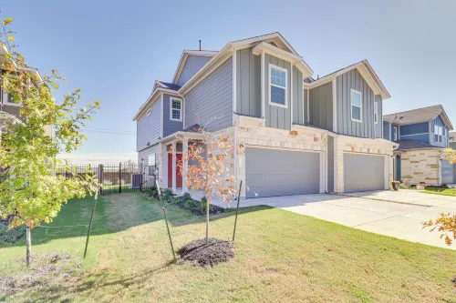 12 Mi to Dtwn Austin: Quiet Home w/ Patio & Yard