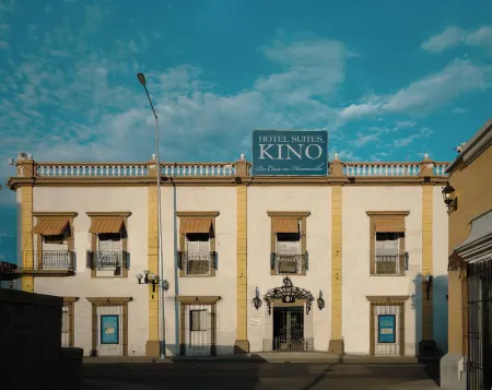 Hotel Suites Kino Отели рядом с достопримечательностью «Museum of Popular Cultures of Sonora»