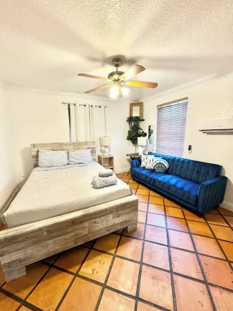 Atlantic Ave Home away from Home