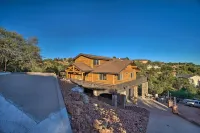 Mtn-View Gem w/ Fire Pit & Deck in Payson - Homestays