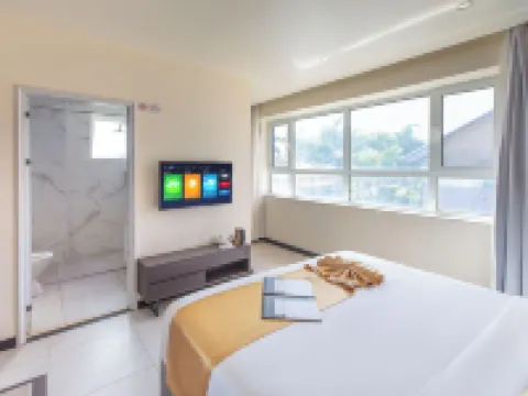 タウエセ・シービューホテル アピアのホテル