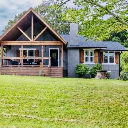 3-bedroom vacation home 5 minutes from High Point University