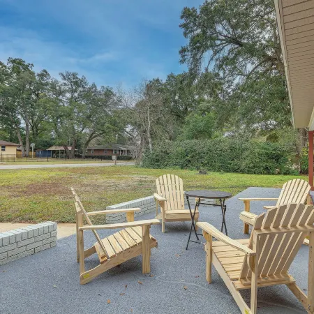 Updated Pensacola Home ~ 7 Mi to Beach!