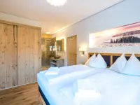 Premium Chalet with Whirlpool Hotels in Murau