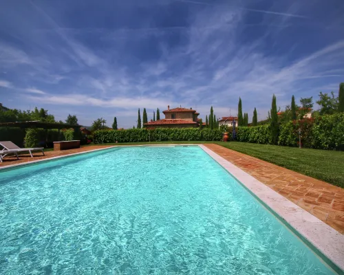 Cottage in Tuscany with Pool & Olive Groves Hotels in Lucignano