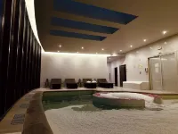 Grapple Hotel & Spa - Pools