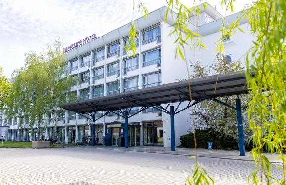 裏薩德累斯頓艾爾布蘭德美居酒店