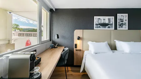 Campanile Prime - Aix En Provence - Pont De L'arc