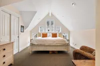 Legacy House by AvantStay - Balkoner