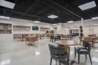 Cottonwood Suites Savannah Hotel & Conference Center