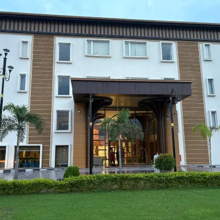 Nirvana Grand Hotel & Resort
