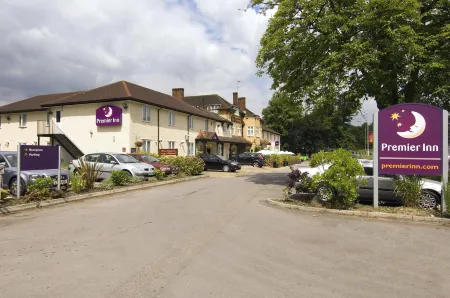 Premier Inn Bagshot Отели в г. Запад Энд