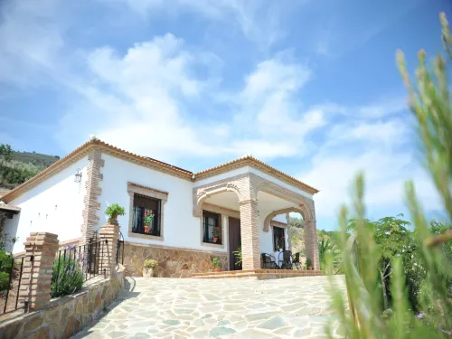 Country House in La Joya with Private Pool - 3-Star
