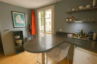 Beautiful apartment 35m2 Chartres center with parking Hotel a Chartres