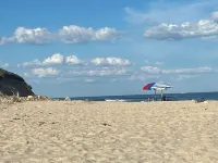 Mansion Beach- October to May Available! Hotels in Block Island