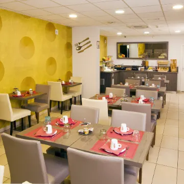 Residhome Reims Centre Отели в г. Реймс