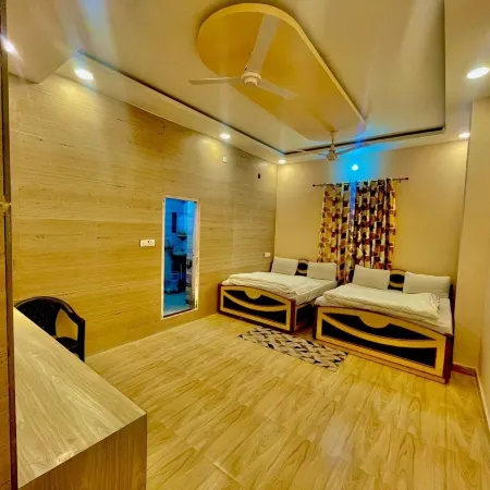 Sunrise Hotel & Restaurant