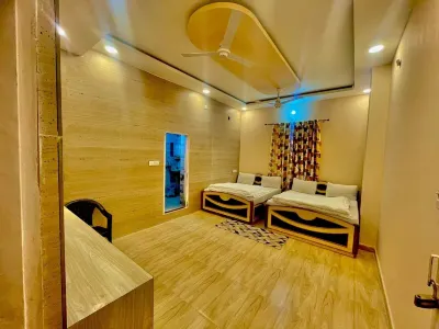 Sunrise Hotel & Restaurant Hotels near Ramdarbar