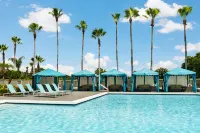DoubleTree by Hilton Orlando Airport Hotel - Swimmingpools