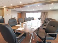 Holiday Inn Express & Suites CALGARY NW - UNIVERSITY AREA by IHG Hotels near 69th Street C Train