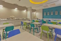 Holiday Inn Express YOPAL by IHG - breakfast