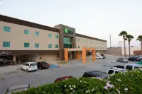Holiday Inn Express CABO SAN LUCAS by IHG - ที่มีที่จอดรถ
