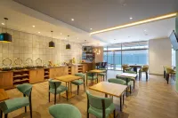 Holiday Inn PIURA by IHG - 朝食