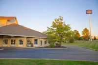 Baymont by Wyndham Howell/Brighton Hotels in Howell