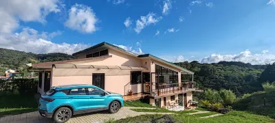 호스텔 슬로스 백패커스 B&B  호텔