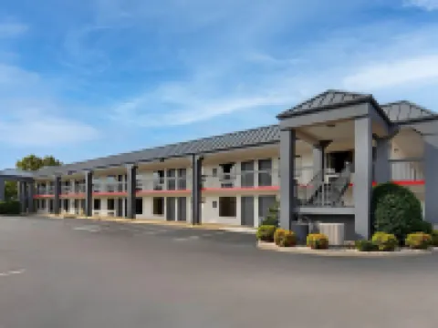 Super 8 by Wyndham Bulls Gap Greeneville Area Hotels in Greene County
