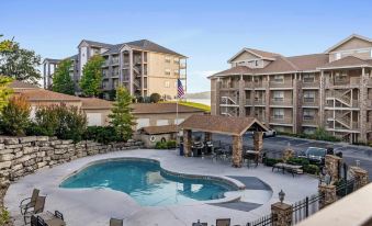 Bchillin Retreat on Table Rock Lake