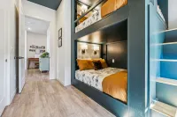 Rooftop Deck and Pool with City Skyline - Luxurious Music Row Retreat