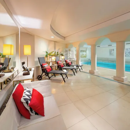 Mamaison le Regina Boutique Hotel