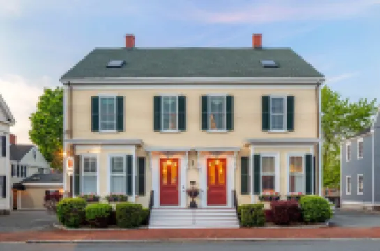Essex Street Inn & Suites, Ascend Hotel Collection Hotels in Newburyport
