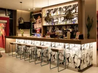 Ibis Apartadó - Quầy Bar