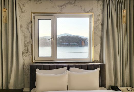 인천 호텔 더블랙