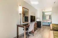 Econo Lodge Inn & Suites I-65 Hotels in Shepherdsville