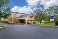 Hampton Inn Wooster - parking