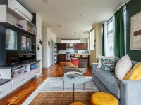 Sophari | WestSeattle Junction| Rooftop&TurfedYard Hotels near West Seattle