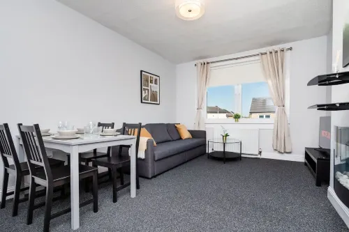 3 Bedroom Flat - Free Parking Hotels in Grangemouth