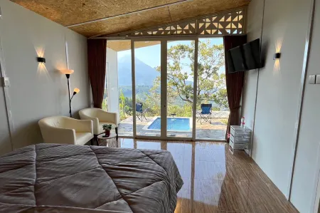 Villa Vive Trawas Отели в г. Gempol