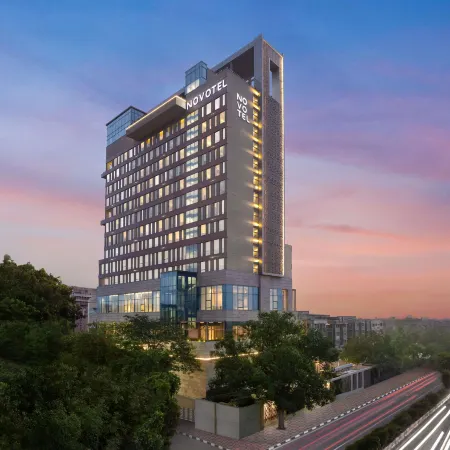 Novotel New Delhi City Centre Отели рядом с достопримечательностью «Карол-Бах»