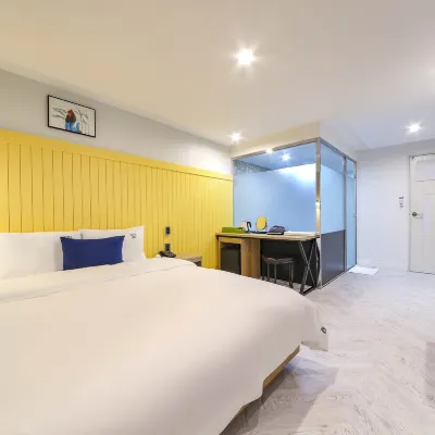 Busan Yeonsan Togok Hotel Roi Hotels near Minam Station