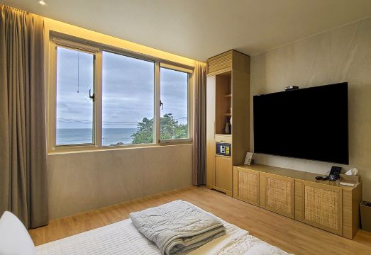 온더웨이브 호텔