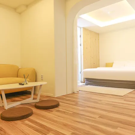 Asan Hotel Stayorang Sinjeongho Branch