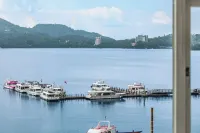 Shui Yang Lakeview House with Elevator - Romantic
